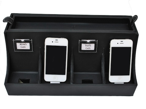 SmartPhone Charging Station